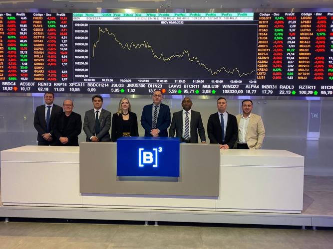 Cinco empresas estão interessadas na concessão dos pátios veiculares do Detran-PR