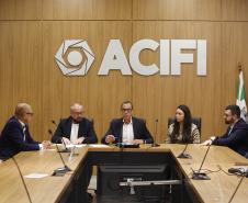 Audiência colhe sugestões para revitalização do Centro de Convenções de Foz do Iguaçu