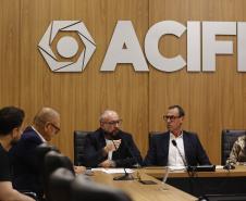 Audiência colhe sugestões para revitalização do Centro de Convenções de Foz do Iguaçu