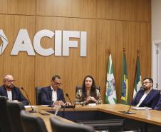 Audiência colhe sugestões para revitalização do Centro de Convenções de Foz do Iguaçu