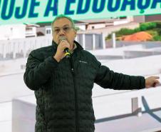 Ratinho Junior assina maior PPP da educação do Brasil para construir 40 colégios no Paraná