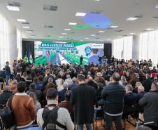 Ratinho Junior assina maior PPP da educação do Brasil para construir 40 colégios no Paraná