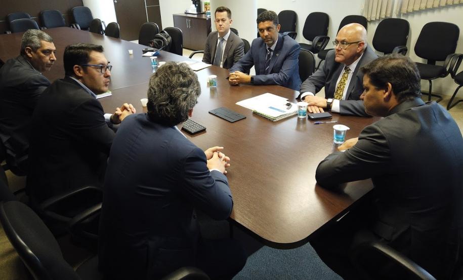 Governos do Estado e Federal desenham solução para nova ferrovia