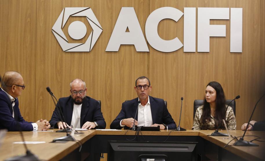 Audiência colhe sugestões para revitalização do Centro de Convenções de Foz do Iguaçu