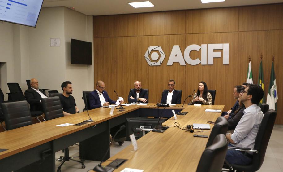 Audiência colhe sugestões para revitalização do Centro de Convenções de Foz do Iguaçu