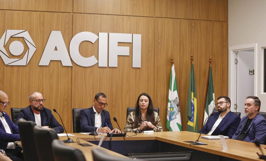 Audiência colhe sugestões para revitalização do Centro de Convenções de Foz do Iguaçu